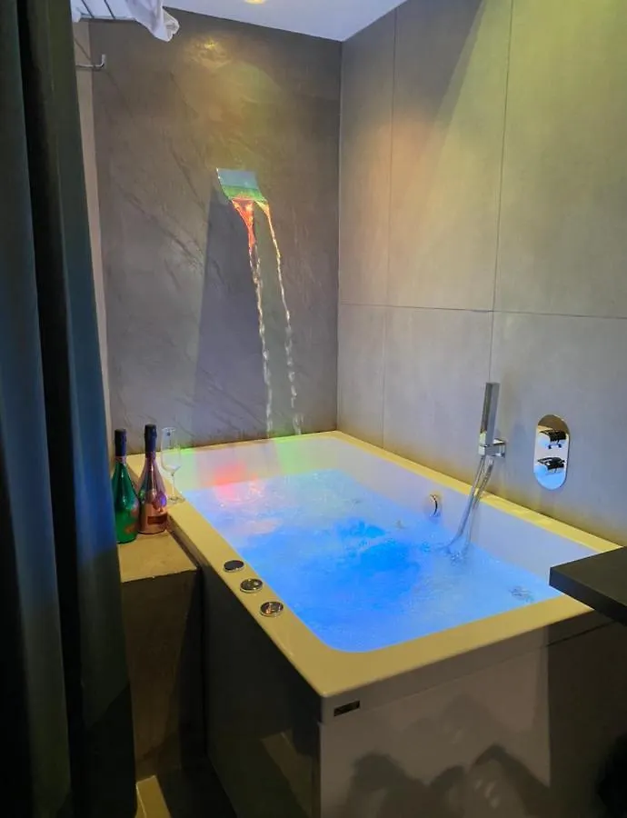 Twice - Naples Duomo Bed and Breakfast