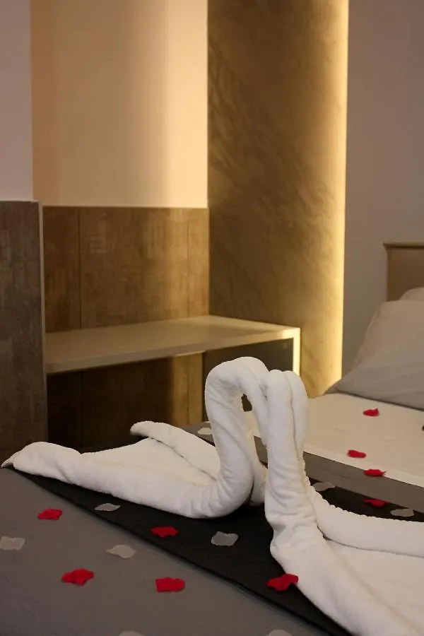 Bed & Breakfast Twice - Naples Duomo Bed and Breakfast
