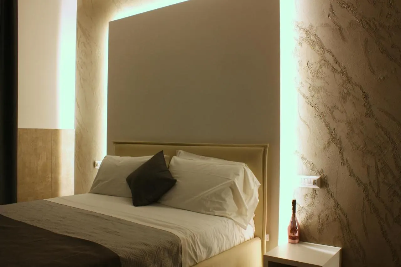 Twice - Naples Duomo Bed and Breakfast Italia