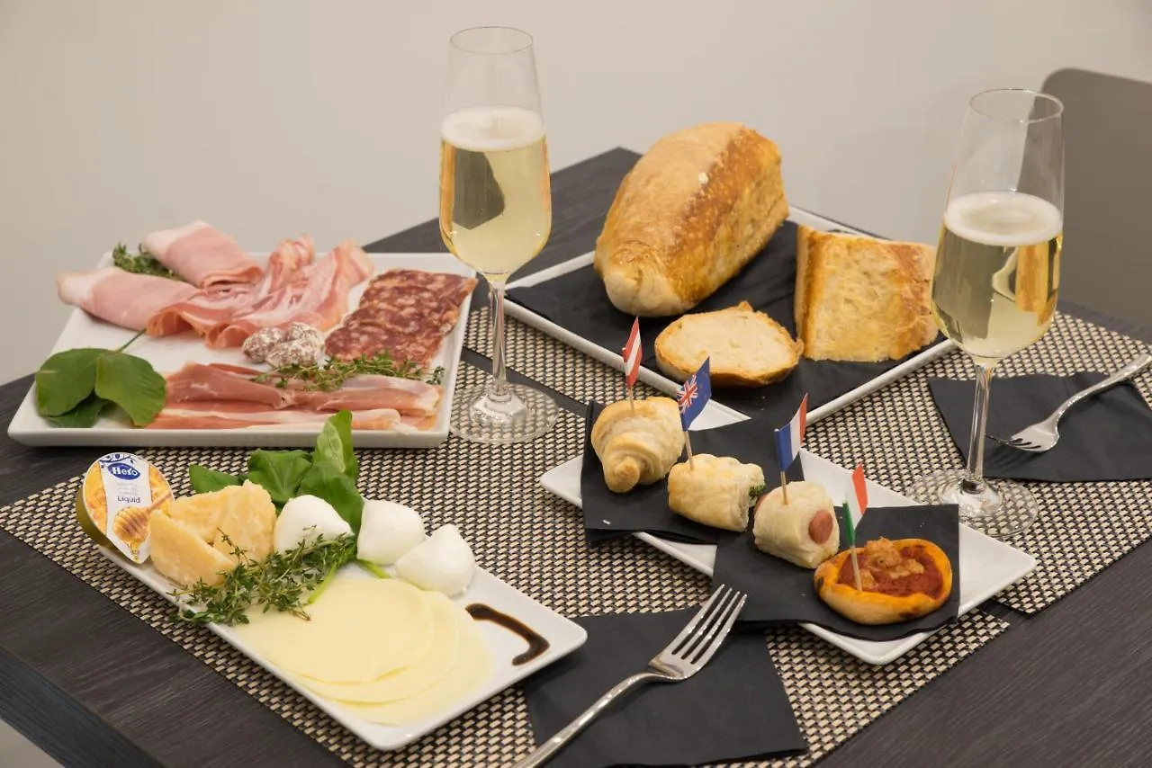 Twice - Naples Duomo Bed and Breakfast